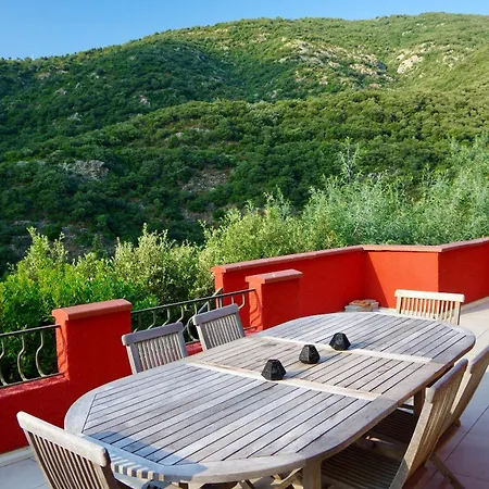 Casa Vermella Hébergement de vacances *