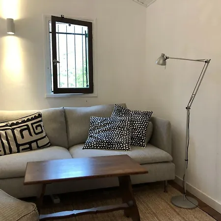 Casa Vermella
