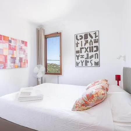 Casa Vermella *