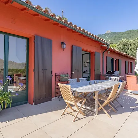 Casa Vermella *